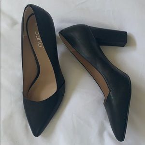 Franco Sarto Black Pumps